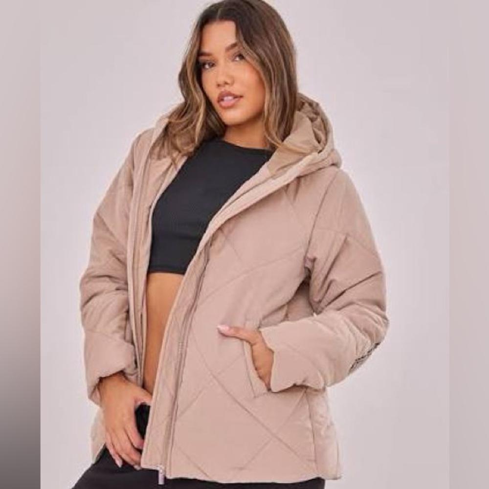 PrettyLittleThing Stone Peach Skin Diamond Quilted Oversized Puffer Jacket - Picture 8 of 8